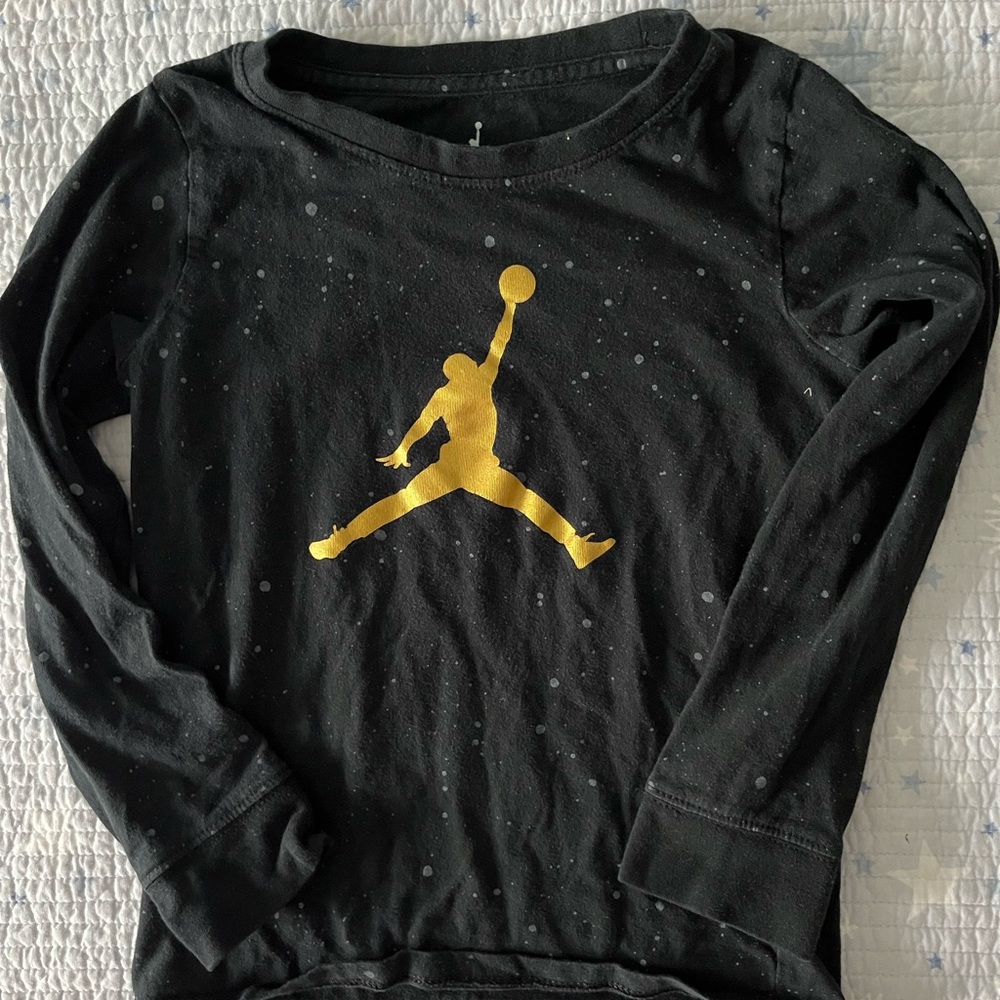 Jordan tops & shorts. 2 long sleeve tops & 1 short. Size 7.